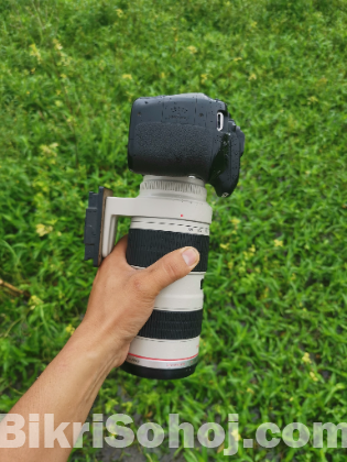 Dslr Canon 80D Camera + 70-200mm Zoom lens sell
